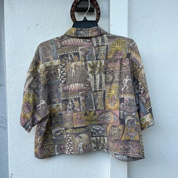 Vintage 1995 Men's Patagonia Hawaii Cropped Button Up Shirt (Medium) - Picture 4 of 5